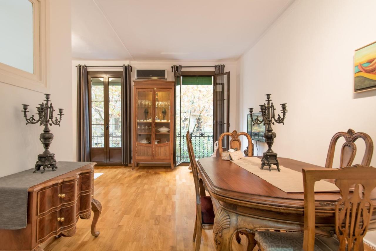 Art Nouveau Apartment Барселона Екстериор снимка